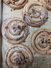 Load image into Gallery viewer, Maple Pecan Swirl (Vegan)
